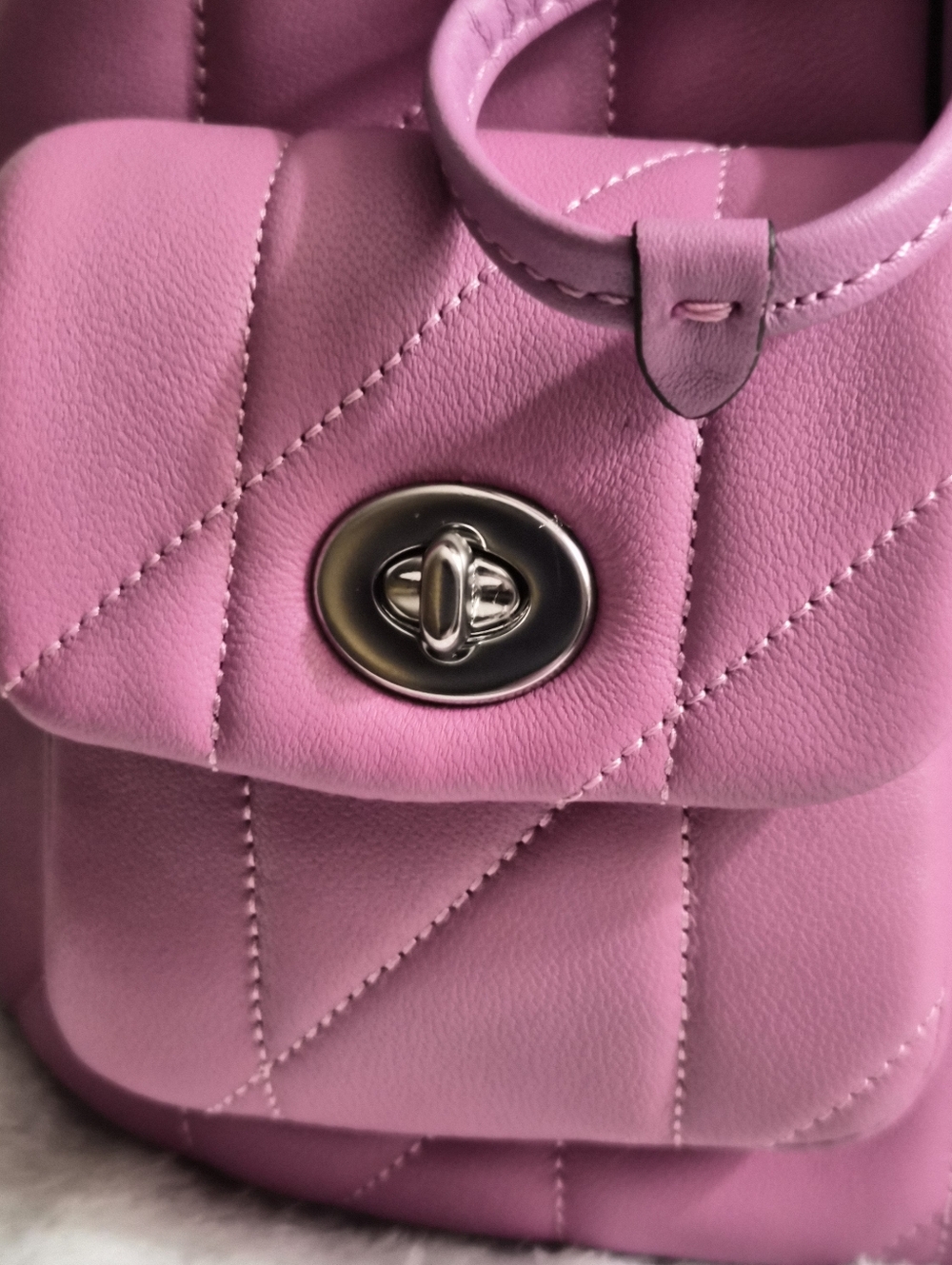 NWT Coach Tabby Archival Pillow Quilted Backpack in Dragonfruit Pink – CU076 - Picture 4 of 14
